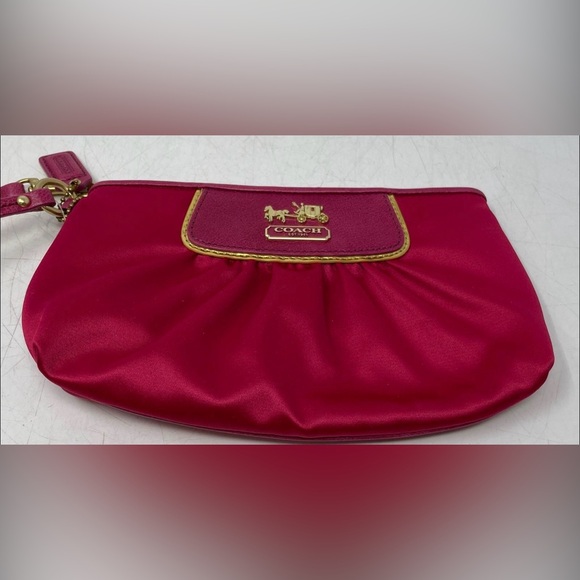 COACH AMANDA SATIN CAPACITY WRISTLET MAGENTA AND GOLD SATIN 42032 $118 NEW - Picture 6 of 14